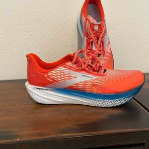 Brooks Hyperion Max